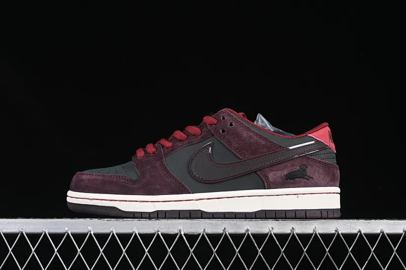 All categories Nk SB Dunk Series Nk SB Dunk Low low-top sneakers K version Riot Skateshop x Nk SB Dunk Low joint model Bordeaux red low-top casual sneakers FZ1289-200
